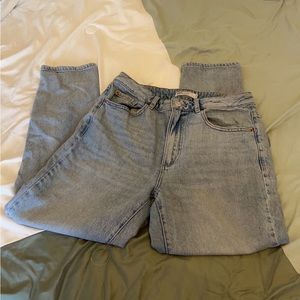 Mom jeans size 29